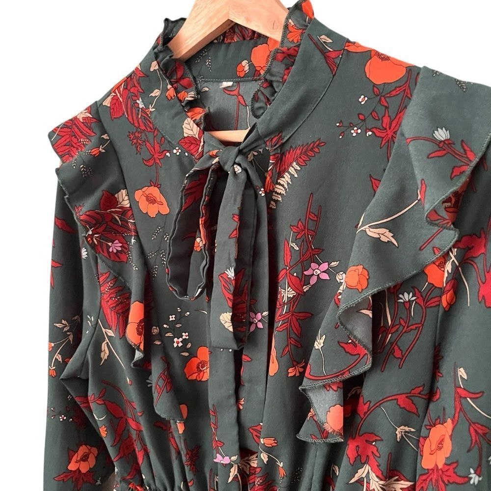Shein Cottagecore Vibe Floral Long Sleeve Dress in Forest Green in Size Large - Picture 9 of 12